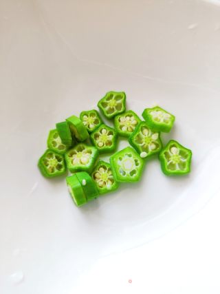 秋葵蒸蛋的做法步骤：7