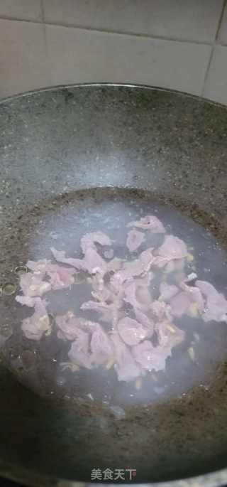 瘦肉鸡蛋香菜汤的做法步骤：5