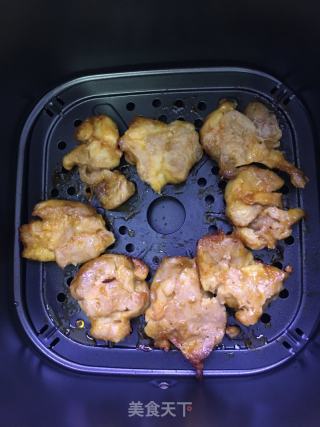 空气炸锅版烤鸡腿的做法步骤：7