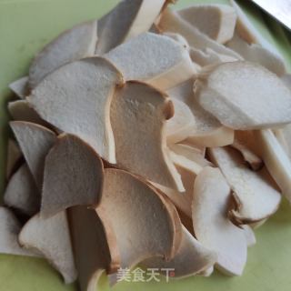 香干烧杏鲍菇的做法步骤：2
