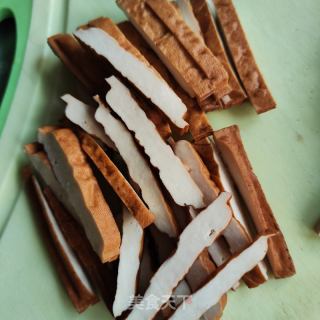 香干烧杏鲍菇的做法步骤：3