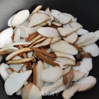 香干烧杏鲍菇的做法步骤：6
