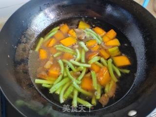 南瓜豆角焖面的做法步骤：8