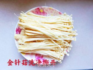 蒜蓉凉拌金针菇的做法步骤：1