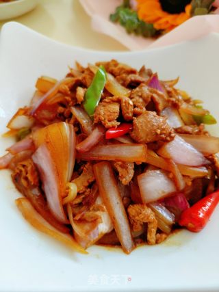 洋葱炒牛肉的做法