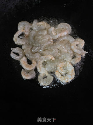 时蔬虾仁炒饭的做法步骤：7