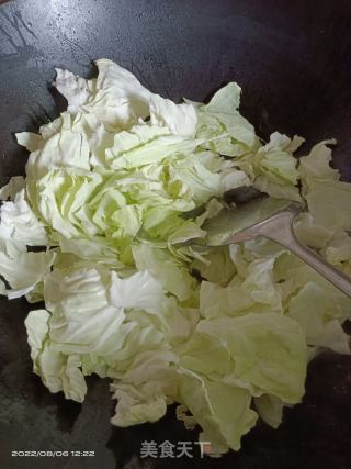 手撕包菜的做法步骤：2