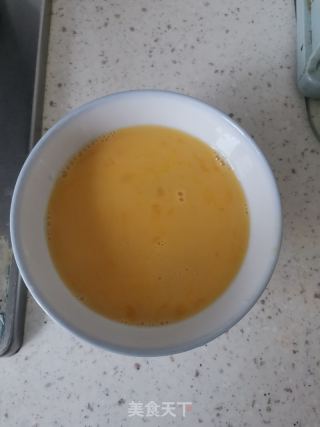 香葶炒鸡蛋的做法步骤：3