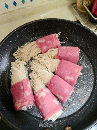 培根金针菇卷的做法步骤：6