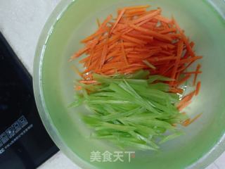 橄榄油拌双丝的做法步骤：4