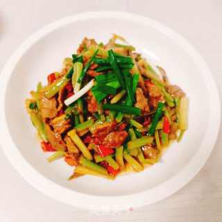 芹菜炒牛肉的做法步骤：9