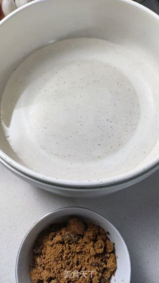 红糖椰汁千层糕的做法步骤：3