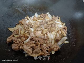鸭肉炒洋葱的做法步骤：6