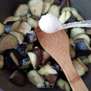 茄子烧腊鱼的做法步骤：6