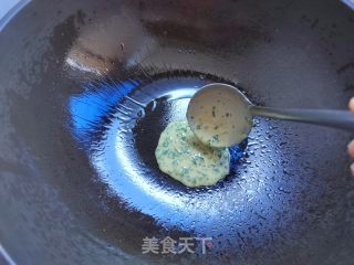 青菜鸡蛋饼的做法步骤：6