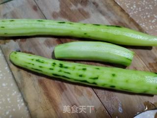 黄瓜肉馅包子的做法步骤：1