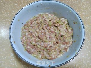 黄瓜肉馅包子的做法步骤：7