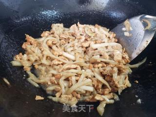 茄子炒鸡胸肉的做法步骤：4