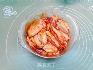 电饭煲版香辣鸡翅的做法步骤：4