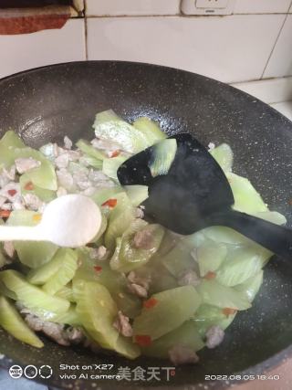 肉片炒莴笋的做法步骤：6