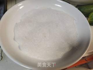 蒜香粉丝蒸虾仁的做法步骤：3