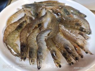 蒜香粉丝蒸虾仁的做法步骤：4