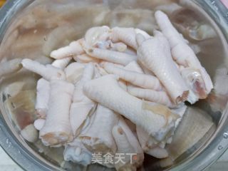 泰式酸辣凤爪的做法步骤：2