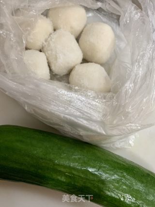 黃瓜魚蛋卷的做法步骤：1