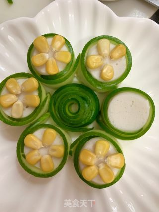 黃瓜魚蛋卷的做法步骤：6