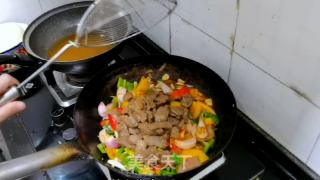 过油肉拌面的做法步骤：12
