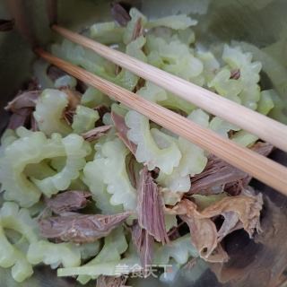 苦瓜拌鸽胸肉的做法步骤：9