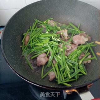 韭苔肉片炒土豆的做法步骤：12