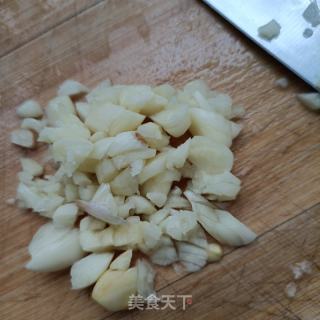 猪肉蒸咸菜干的做法步骤：2