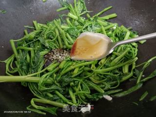 炒空心菜的做法步骤：4
