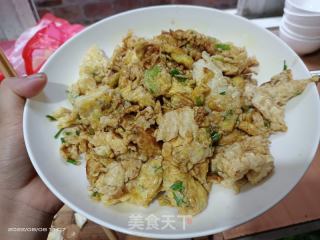 葱花炒鸡蛋的做法步骤：7