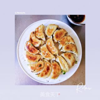 侠饭同款鸡脆骨煎饺的做法步骤：20