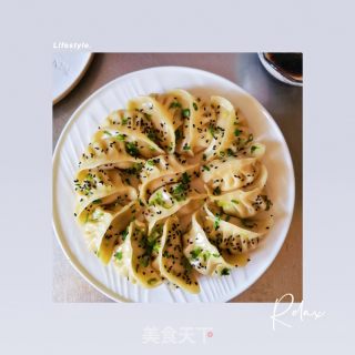 侠饭同款鸡脆骨煎饺的做法步骤：22