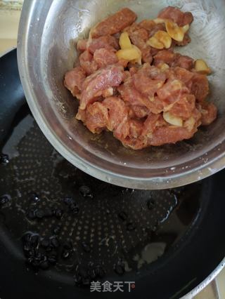 青椒炒肉片的做法步骤：6