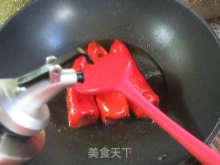 红椒塞肉的做法步骤：9