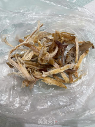 干鱿剥皮鱼粥的做法步骤：3
