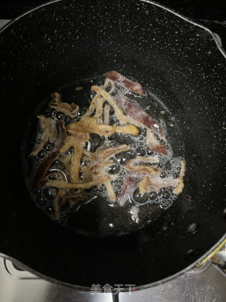 干鱿剥皮鱼粥的做法步骤：5