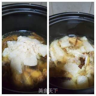 竹荪鹿茸菇煲老母鸡汤的做法步骤：7