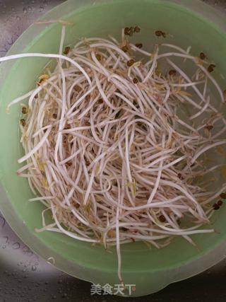 盐水绿豆芽儿的做法步骤：1
