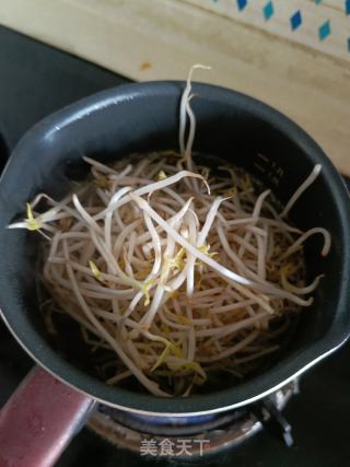 盐水绿豆芽儿的做法步骤：2