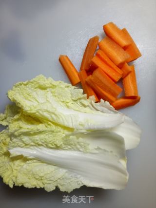 自制泡菜的做法步骤：1