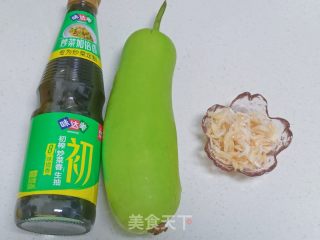 清炒蒲瓜的做法步骤：1