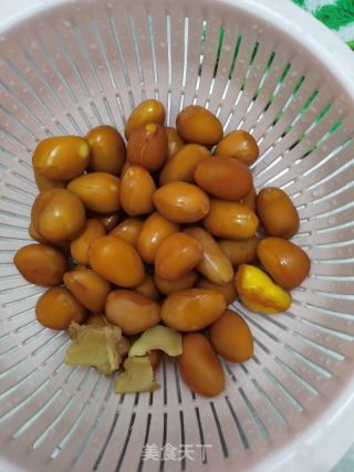 六旺子鸡汤的做法步骤：1