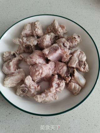 六旺子烧排骨的做法步骤：4