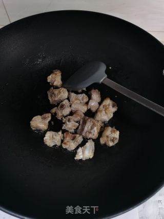 六旺子烧排骨的做法步骤：5