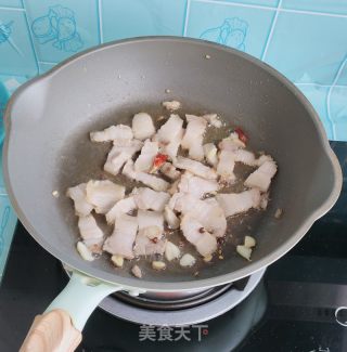 木耳炒包菜的做法步骤：5